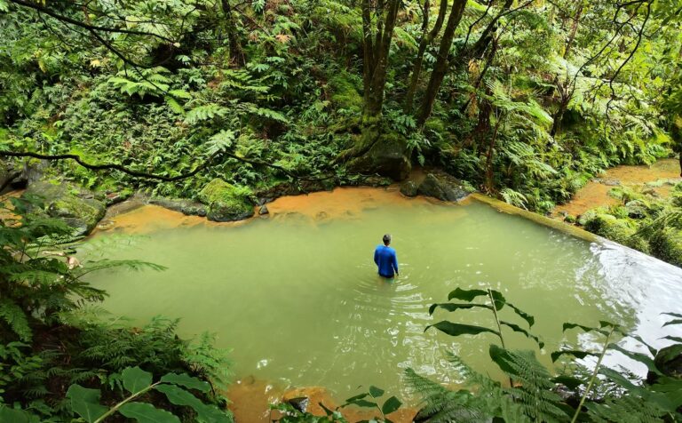Bañarse en las Aguas termales de las islas Azores